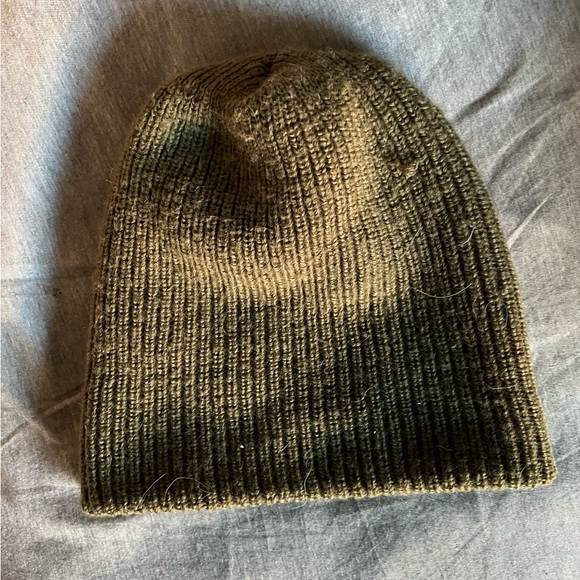Ideal Knitwear Green Wool Knit Cap - Picture 2 of 8